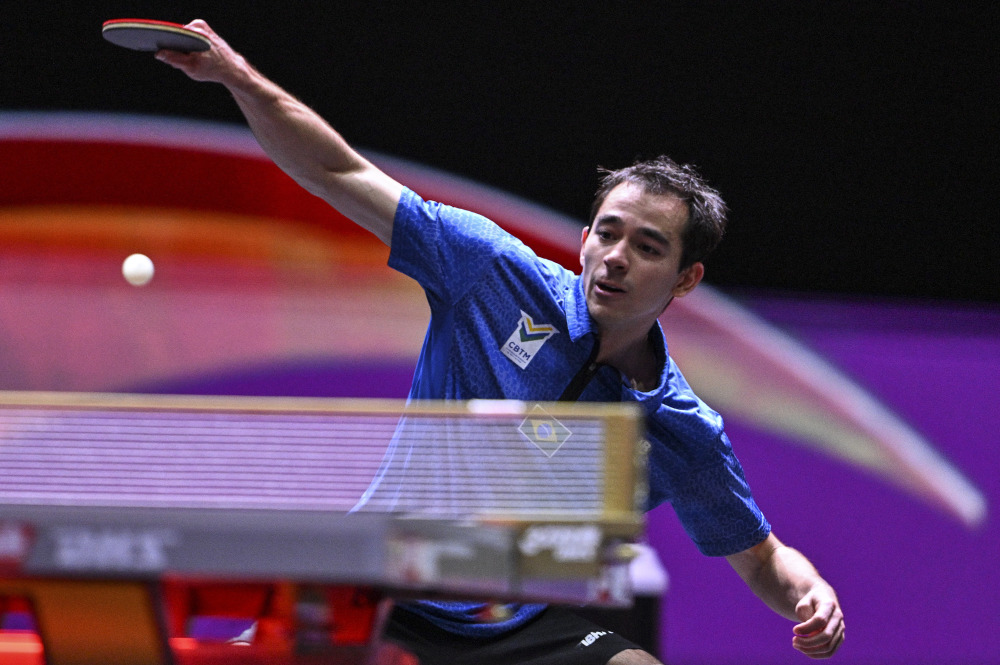 门将脱手机 门将脱手机